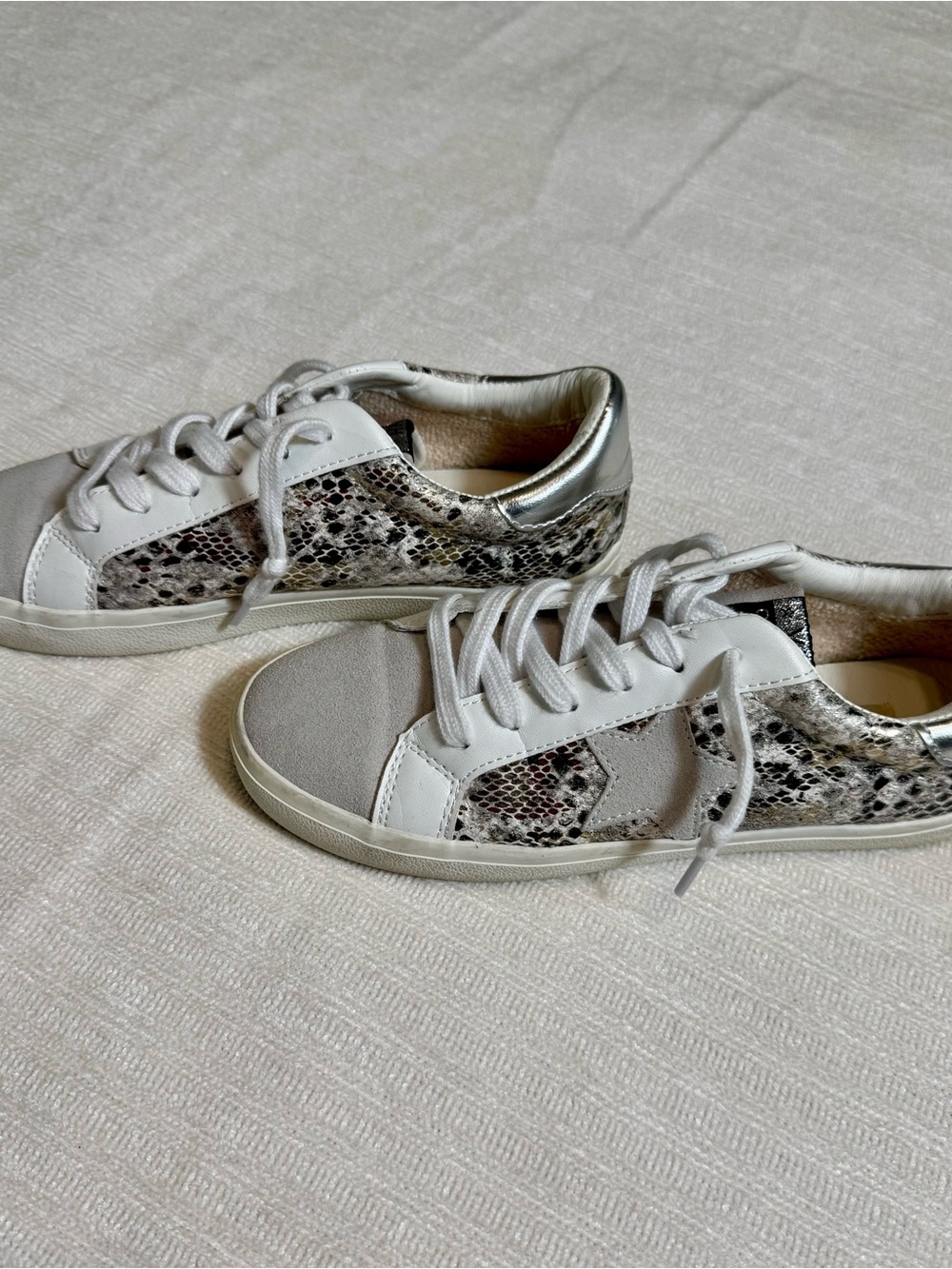Vintage Havana White, Gray & Metallic Snake-Print Sneakers
